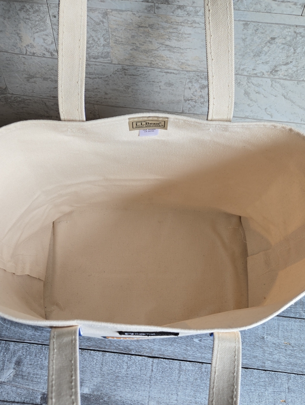 L.L. Bean Boat and Tote featuring an Acadia National Park logo Limited Edition - Picture 5 of 13